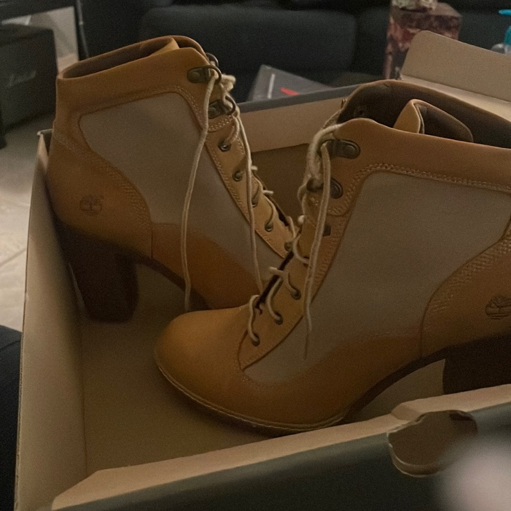Timberland boots brand new just never wore them